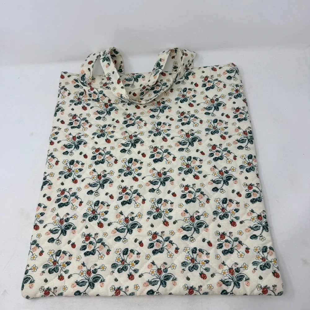 Creative Co-op Strawberry‎ Floral Quilted Cotton Tote Bag Cream Red Green